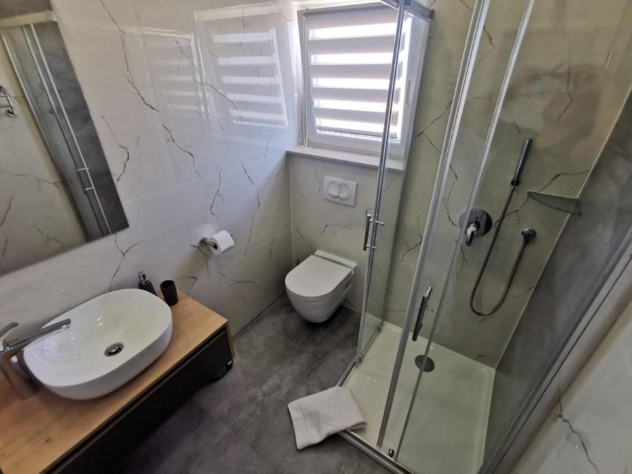 New Nikolina 4 Star Mali Lošinj Exterior foto