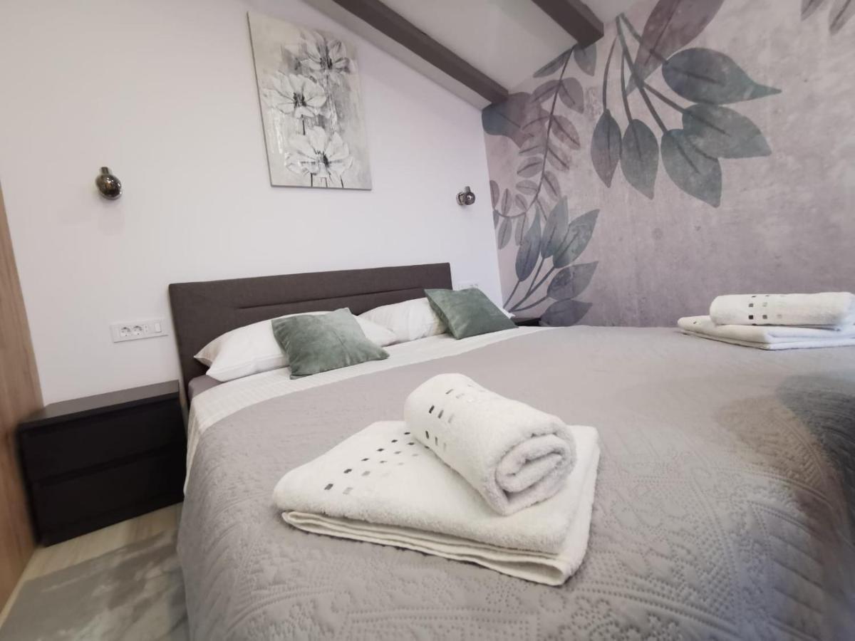 New Nikolina 4 Star Mali Lošinj Exterior foto